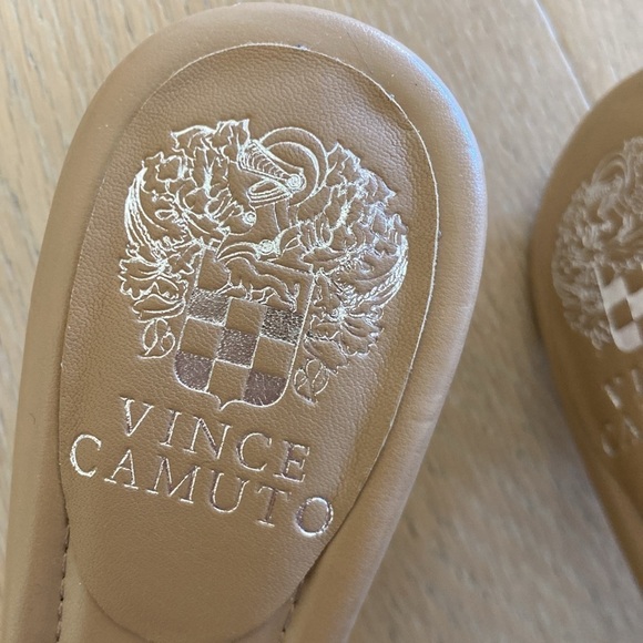 Vince Camuto leather Mules sz 5 - Picture 2 of 6